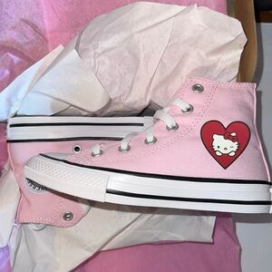 NWT Kids Hello Kitty Sanrio Pink Converse